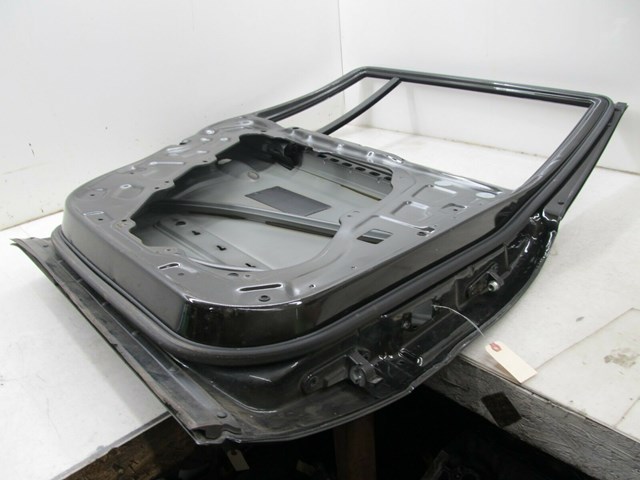 2007-2012 MERCEDES GL450 X164 OEM LEFT REAR DRIVER SIDE DOOR SHELL 