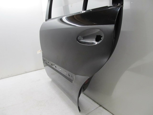 2007-2012 MERCEDES GL450 X164 OEM LEFT REAR DRIVER SIDE DOOR SHELL 