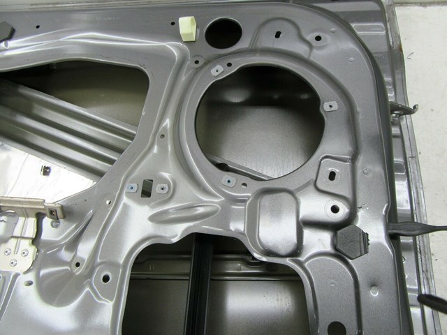 2013-2019 FORD FUSION OEM RIGHT FRONT RH PASSENGER SIDE DOOR SHELL GRAY