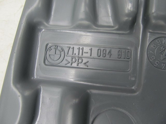 2002-2006 BMW M3 E46 OEM REAR TRUNK TOOL KIT TOP COVER LID 