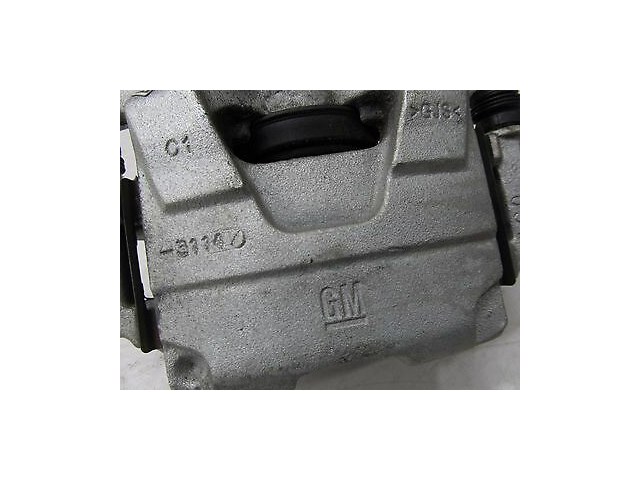 2013-2016 CADILLAC ATS OEM RIGHT FRONT PASSENGER BRAKE CALIPER W/ PADS