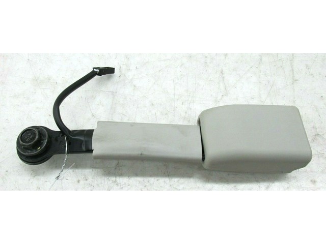 2011-2018 INFINITI M37 Q70 OEM RIGHT FRONT SEAT BELT BUCKLE 
