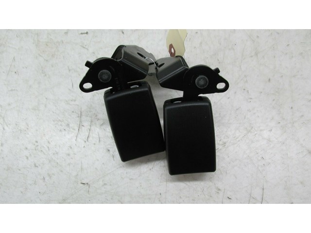 2012-2015 MERCEDES C250 COUPE W204 OEM REAR SEAT BELT BUCKLES SET OF 2 