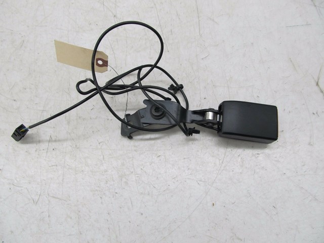  2004-2011 SAAB 9-3 OEM RIGHT FRONT PASSENGER SEAT BELT BUCKLE RECEIVER 