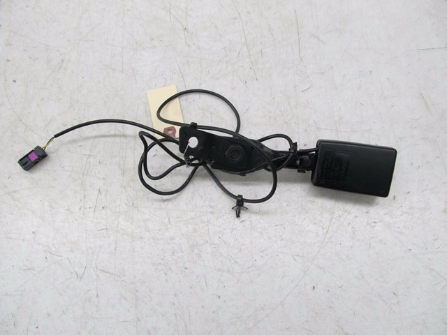  2004-2011 SAAB 9-3 OEM RIGHT FRONT PASSENGER SEAT BELT BUCKLE RECEIVER 