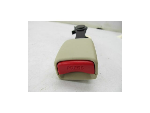 2006-2009 INFINITI M35 OEM RIGHT FRONT PASSENGERS SIDE SEAT BELT RECEIVER BUCKLE