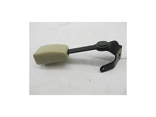 2006-2009 INFINITI M35 OEM RIGHT FRONT PASSENGERS SIDE SEAT BELT RECEIVER BUCKLE