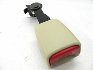 2006-2009 INFINITI M35 OEM RIGHT FRONT PASSENGERS SIDE SEAT BELT RECEIVER BUCKLE