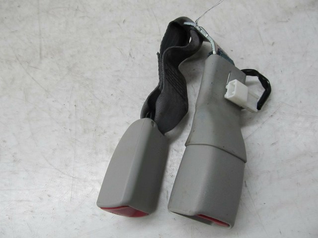  2007-2011 LEXUS GS350 OEM REAR PASSENGER CENTER SEAT BELT BUCKLE PAIR