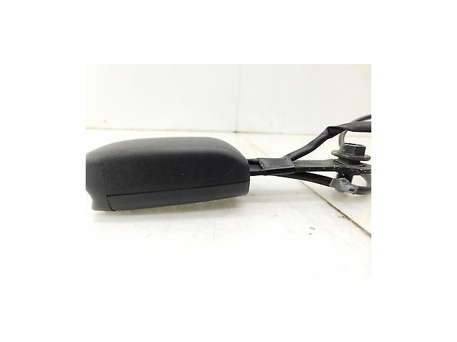 2006-2008 NISSAN 350Z COUPE OEM RIGHT FRONT PASSENGER SEAT BELT BUCKLE RECEIVER