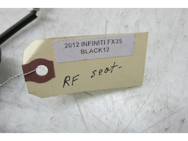2009-2016 INFINITI FX35 QX70 OEM RIGHT FRONT PASSENGER SEAT BELT BUCKLE 