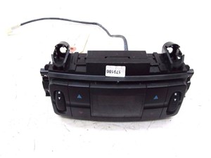 2003-2006 MERCEDES E500 W211 OEM REAR PASSENGER CLIMATE CONTROL UNIT 2118300285