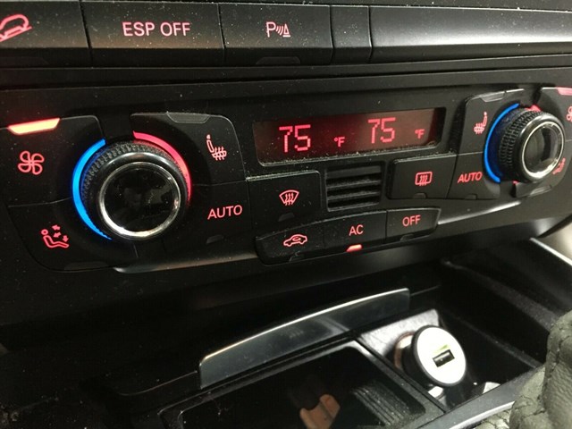 2009-2012 AUDI Q5 8R OEM A/C HEATER CLIMATE CONTROL SWITCH 