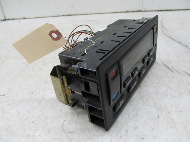 2003-2004 LAND ROVER DISCOVERY OEM FRONT CLIMATE CONTROL UNIT 