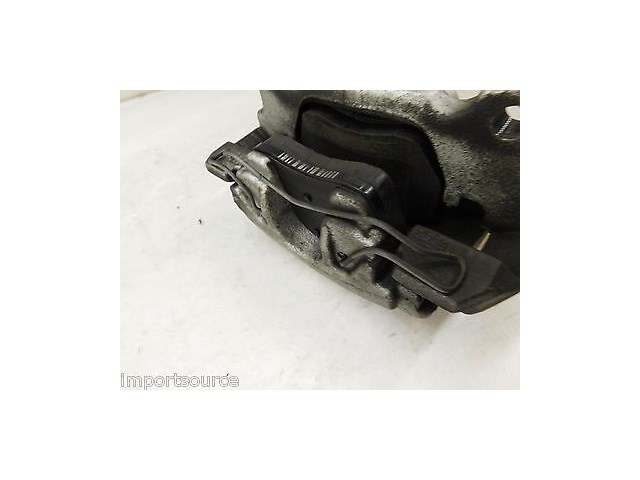 2012-2015 VOLKSWAGEN BEETLE A5 OEM LEFT FRONT BRAKE CALIPER W/ PADS