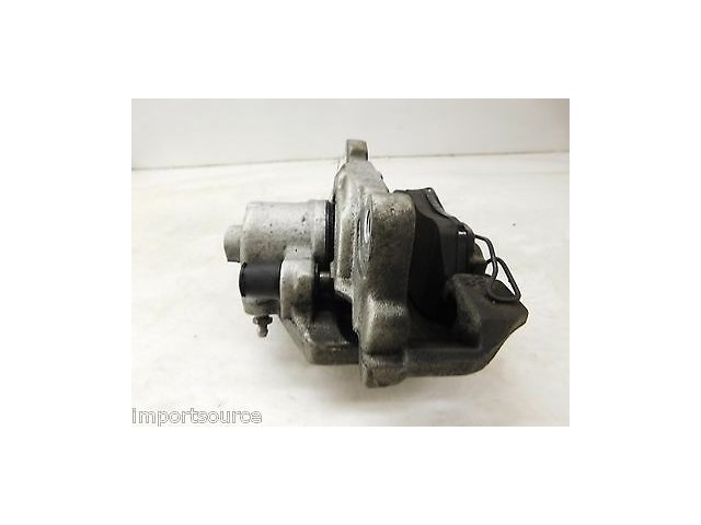 2012-2015 VOLKSWAGEN BEETLE A5 OEM LEFT FRONT BRAKE CALIPER W/ PADS