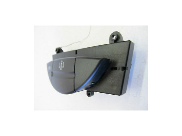 2003-2006 MERCEDES BENZ E500 W211 OEM REAR A/C HEATER CLIMATE CONTROL SWITCHES