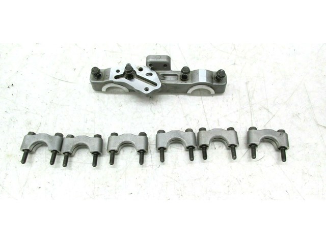  2014-2016 KIA CADENZA OEM 3.3L ENGINE FRONT CYLINDER HEAD CAMSHAFT BEARING CAPS