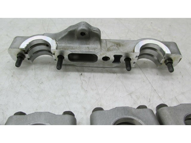  2014-2016 KIA CADENZA OEM 3.3L ENGINE FRONT CYLINDER HEAD CAMSHAFT BEARING CAPS