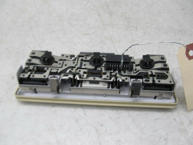 2003-2006 RANGE ROVER HSE OEM FRONT OVERHEAD READING DOME LIGHT 