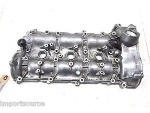 2010-2013 MERCEDES E350 W212 OEM RIGHT FRONT CYLINDER HEAD VALVE COVER 
