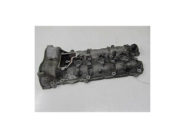 2006-2009 MERCEDES R350 W251 OEM LEFT DRIVER SIDE ENGINE MOTOR VALVE COVER