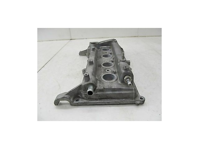 2012-2015 TOYOTA PRIUS C OEM FRONT ENGINE VALVE COVER ASSEMBLY 
