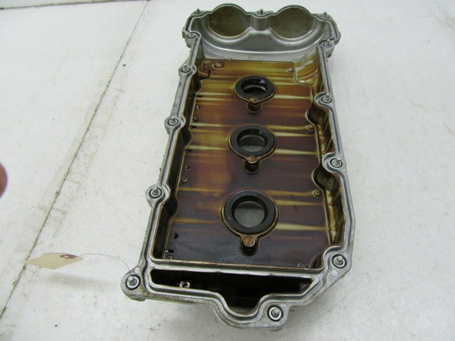 2013-2017 CADILLAC XTS OEM REAR ENGINE VALVE COVER ASSEMBLY 