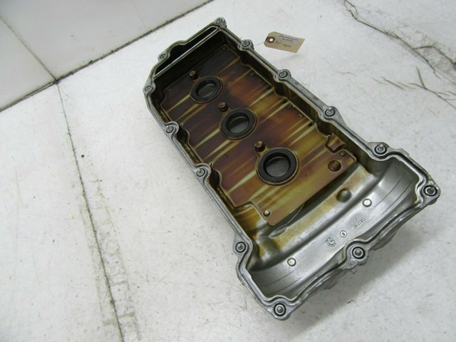 2013-2017 CADILLAC XTS OEM REAR ENGINE VALVE COVER ASSEMBLY 
