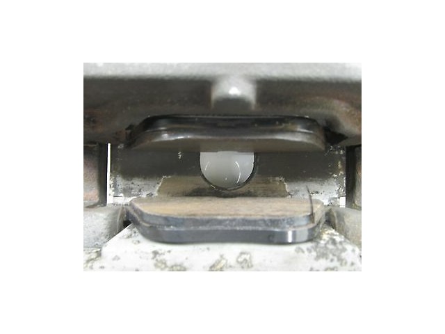 2004-2005 BMW 525i 530i E60 OEM RIGHT FRONT PASSENGER SIDE BRAKE CALIPER W/ PADS