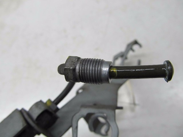 2013-2015 PORSCHE BOXSTER 981 OEM RIGHT REAR SIDE BRAKE HOSE LINE BRACKET