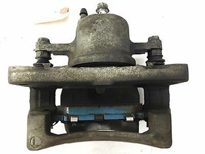 2012-2015 TOYOTA PRIUS C OEM LEFT FRONT DRIVER SIDE BRAKE CALIPER W/ PADS