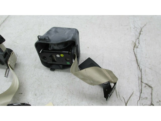 2012-2015 VOLKSWAGEN PASSAT OEM REAR PASSENGER SEAT BELT AND BUCKLE SET 