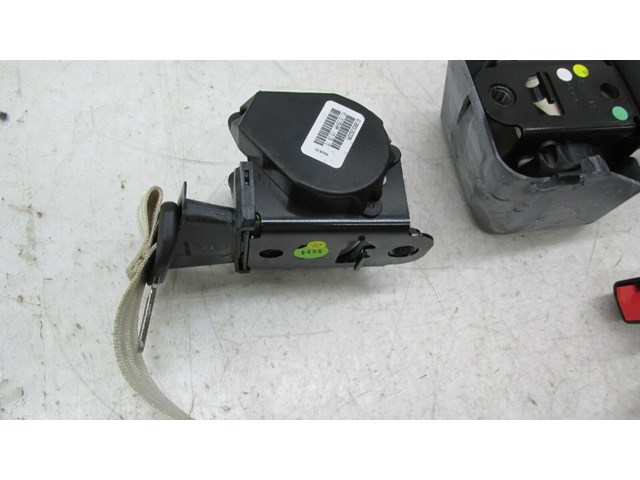 2012-2015 VOLKSWAGEN PASSAT OEM REAR PASSENGER SEAT BELT AND BUCKLE SET 