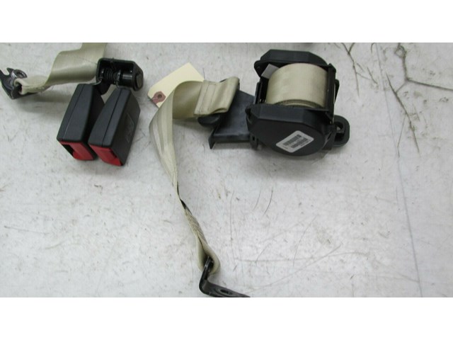 2012-2015 VOLKSWAGEN PASSAT OEM REAR PASSENGER SEAT BELT AND BUCKLE SET 
