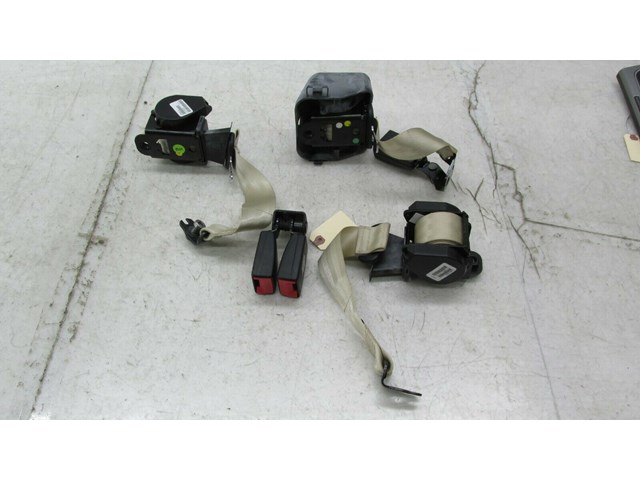 2012-2015 VOLKSWAGEN PASSAT OEM REAR PASSENGER SEAT BELT AND BUCKLE SET 