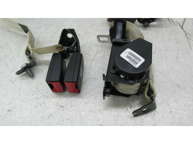 2012-2015 VOLKSWAGEN PASSAT OEM REAR PASSENGER SEAT BELT AND BUCKLE SET 