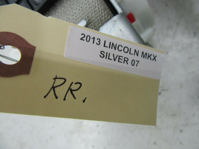 2011-2015 LINCOLN MKX OEM RIGHT REAR PASSENGER SIDE SEAT BELT BUCKLE RETRACTOR 