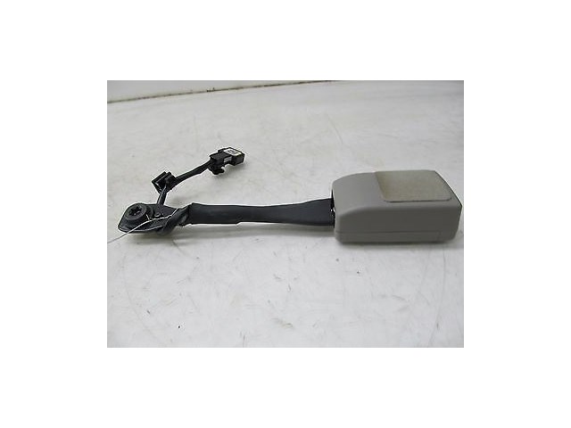 2013-2016 CADILLAC ATS OEM RIGHT FRONT PASSENGER SEAT BELT BUCKLE RECEIVER