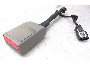 2013-2016 CADILLAC ATS OEM RIGHT FRONT PASSENGER SEAT BELT BUCKLE RECEIVER