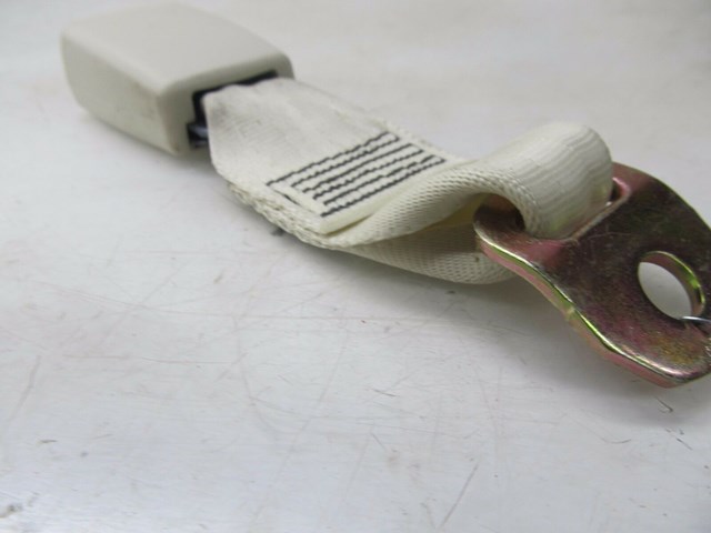  2002-2010 LEXUS SC430 Z40 OEM LEFT REAR DRIVER SIDE SEATBELT BUCKLE RECEIVER