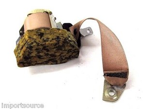 2001-2005 MERCEDES C240 W203 OEM RIGHT REAR SEAT BELT RETRACTOR 