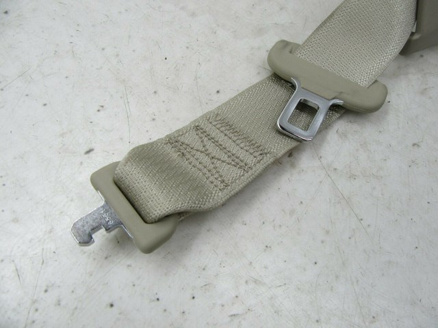 2017-2019 GM BUICK LACROSSE OEM REAR CENTER SEAT BELT SEATBELT RETRACTOR SHALE