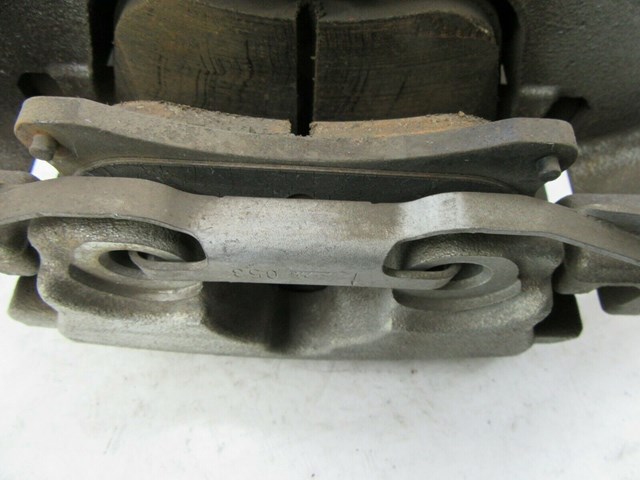 2013-2018 FORD FUSION OEM RIGHT FRONT BRAKE CALIPER ASSEMBLY PASSENGER SIDE