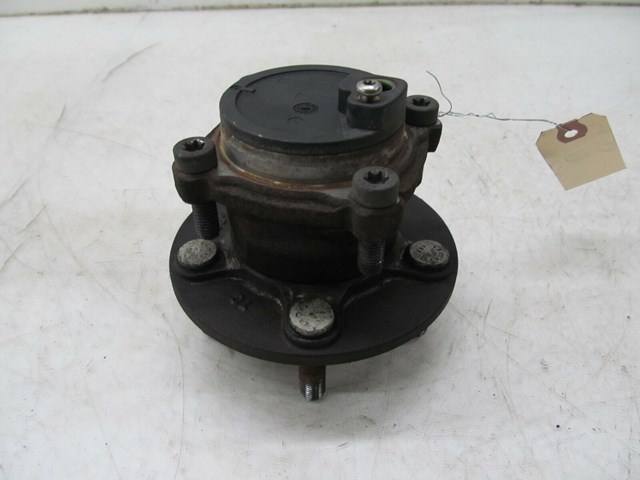 2006-2013 VOLVO C70 T5 OEM LEFT REAR WHEEL BEARING HUB 