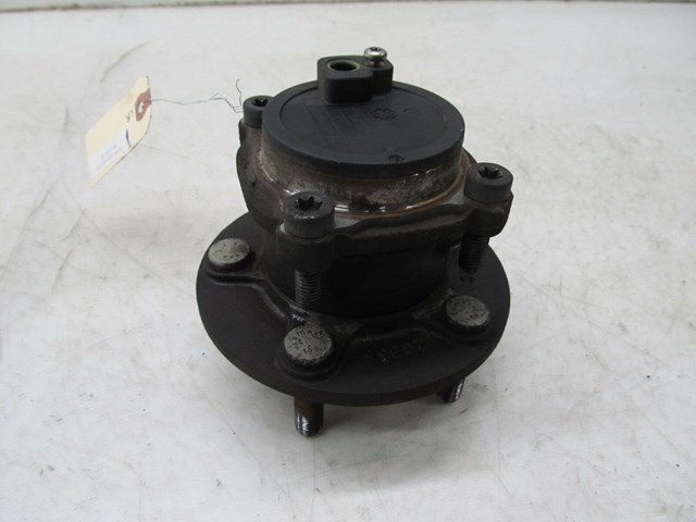 2006-2013 VOLVO C70 T5 OEM LEFT REAR WHEEL BEARING HUB 