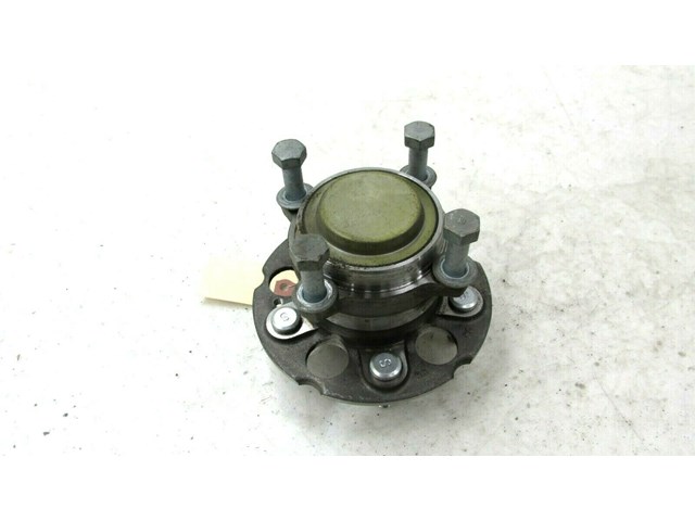 2013-2018 ACURA RDX OEM RIGHT REAR WHEEL HUB BEARING          