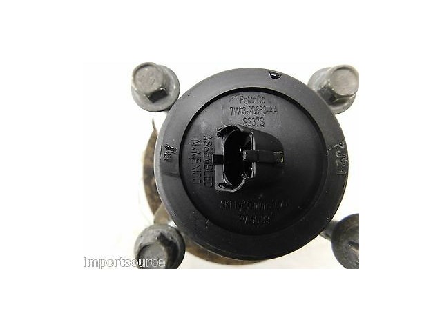 2008-2011 LINCOLN TOWN CAR OEM RIGHT FRONT PASSENGER SIDE WHEEL HUB BEARING