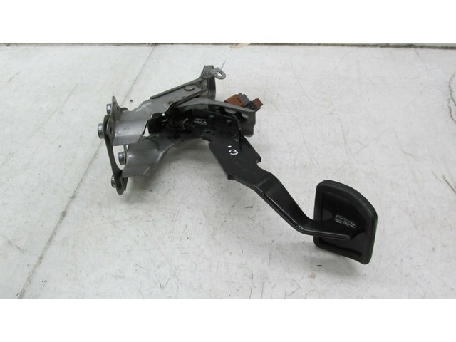2011-2018 INFINITI M37 Q70 OEM LEFT FRONT DRIVER BRAKE PEDAL