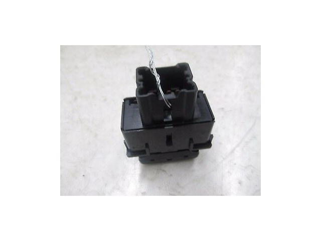 2004-2007 INFINITI QX56 OEM LEFT FRONT GAS PEDAL MOVEMENT SWITCH BUTTON 